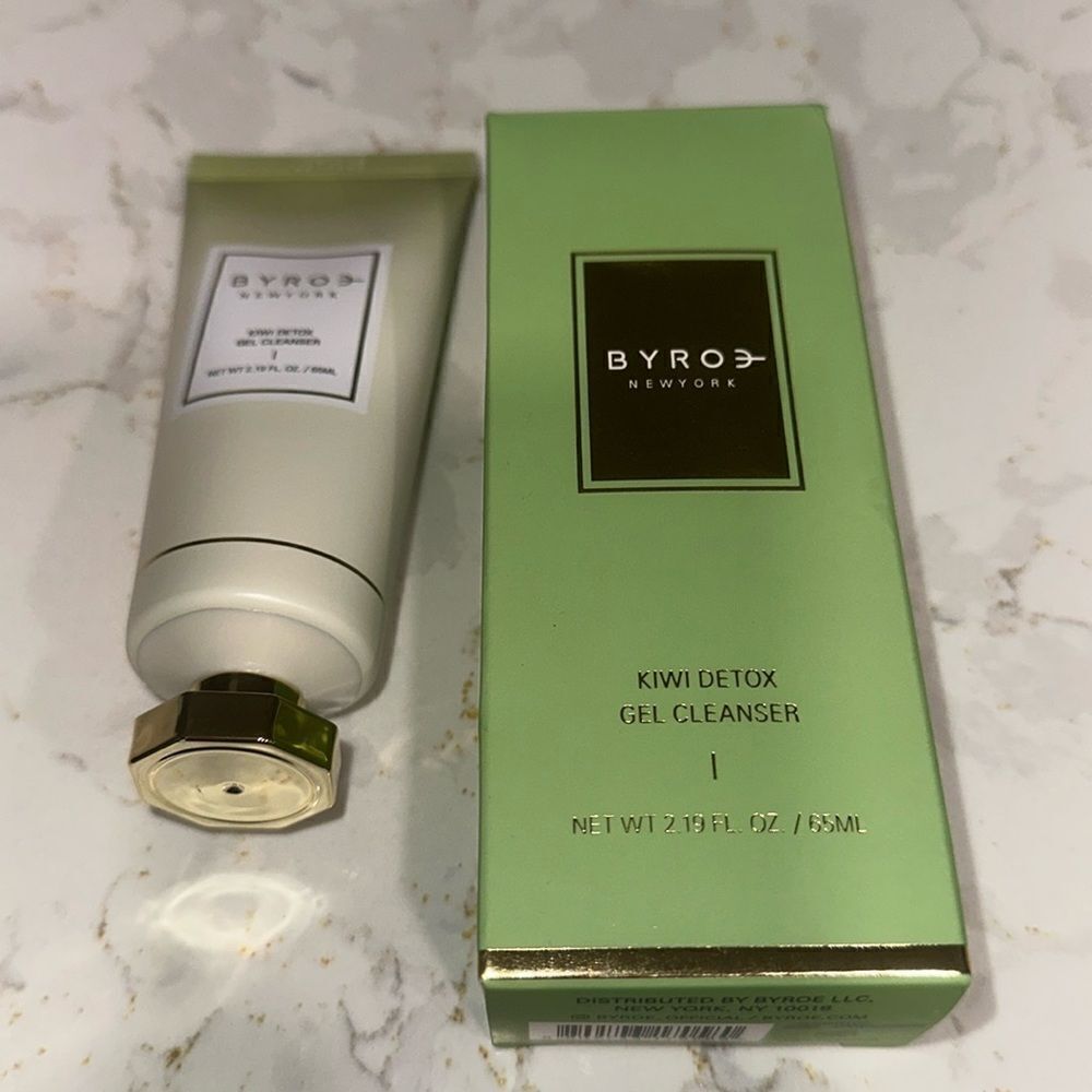 Byroe New York Kiwi Detox Gel Cleanser